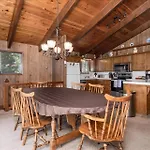 Papa Bear Cabin